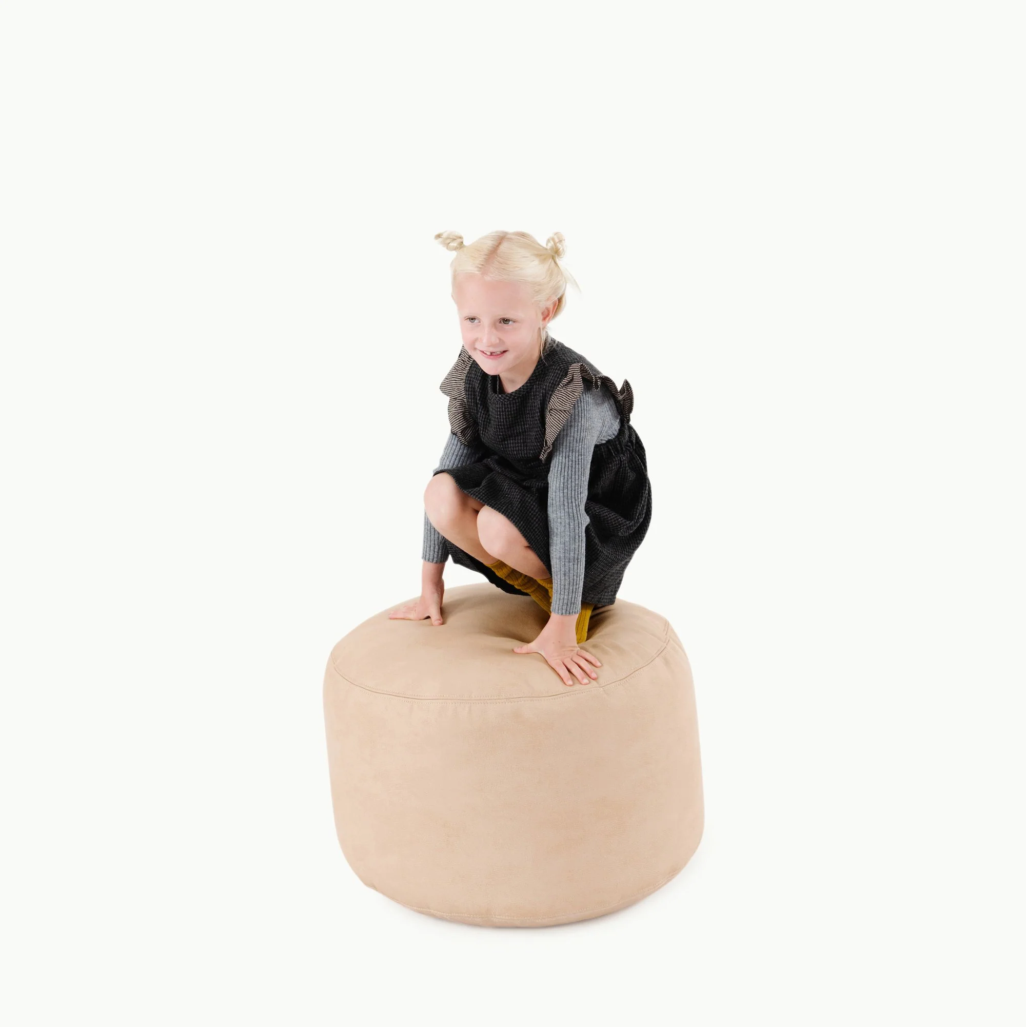 Circle Pouf - Image 12