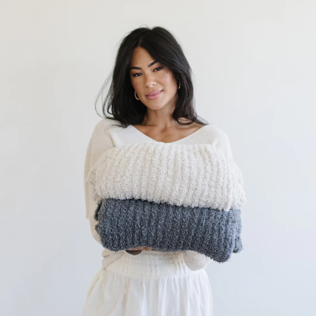 RIBBED BAMBONI® THROW BLANKETS - Image 17