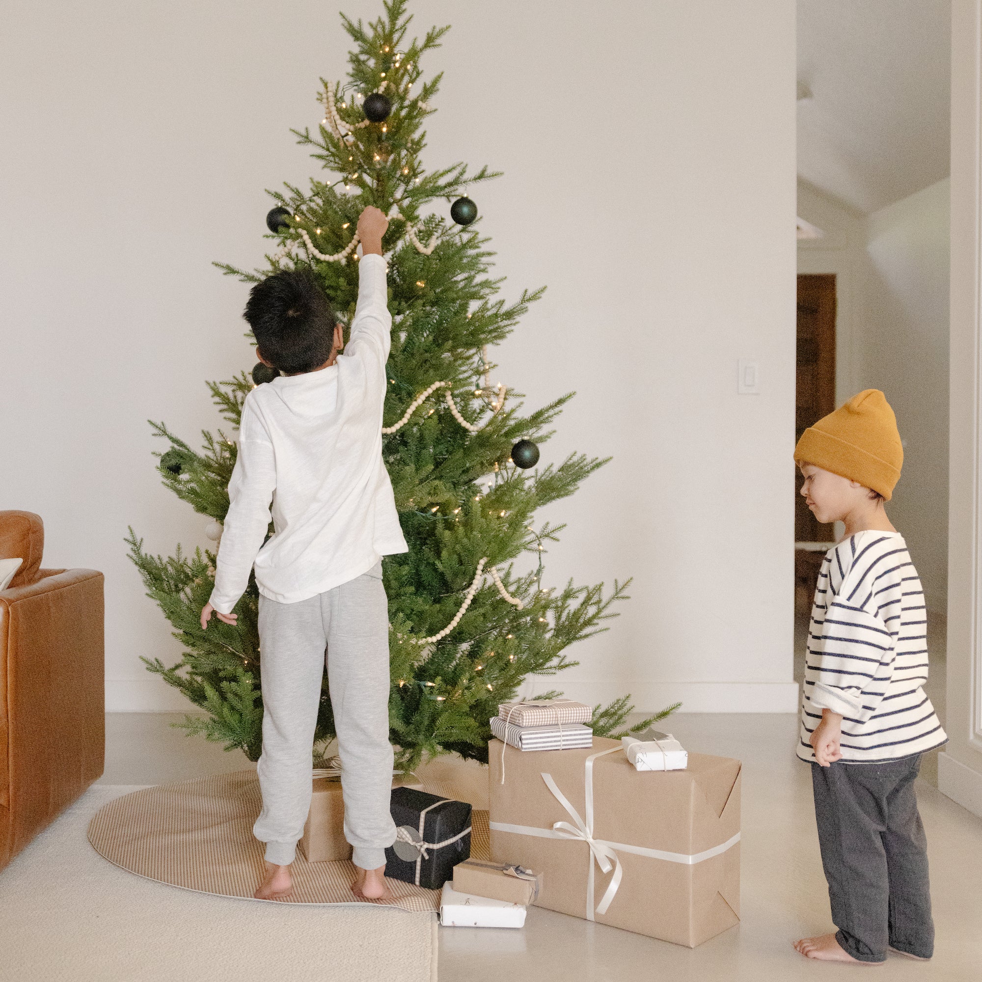 Tree Skirt - Image 23