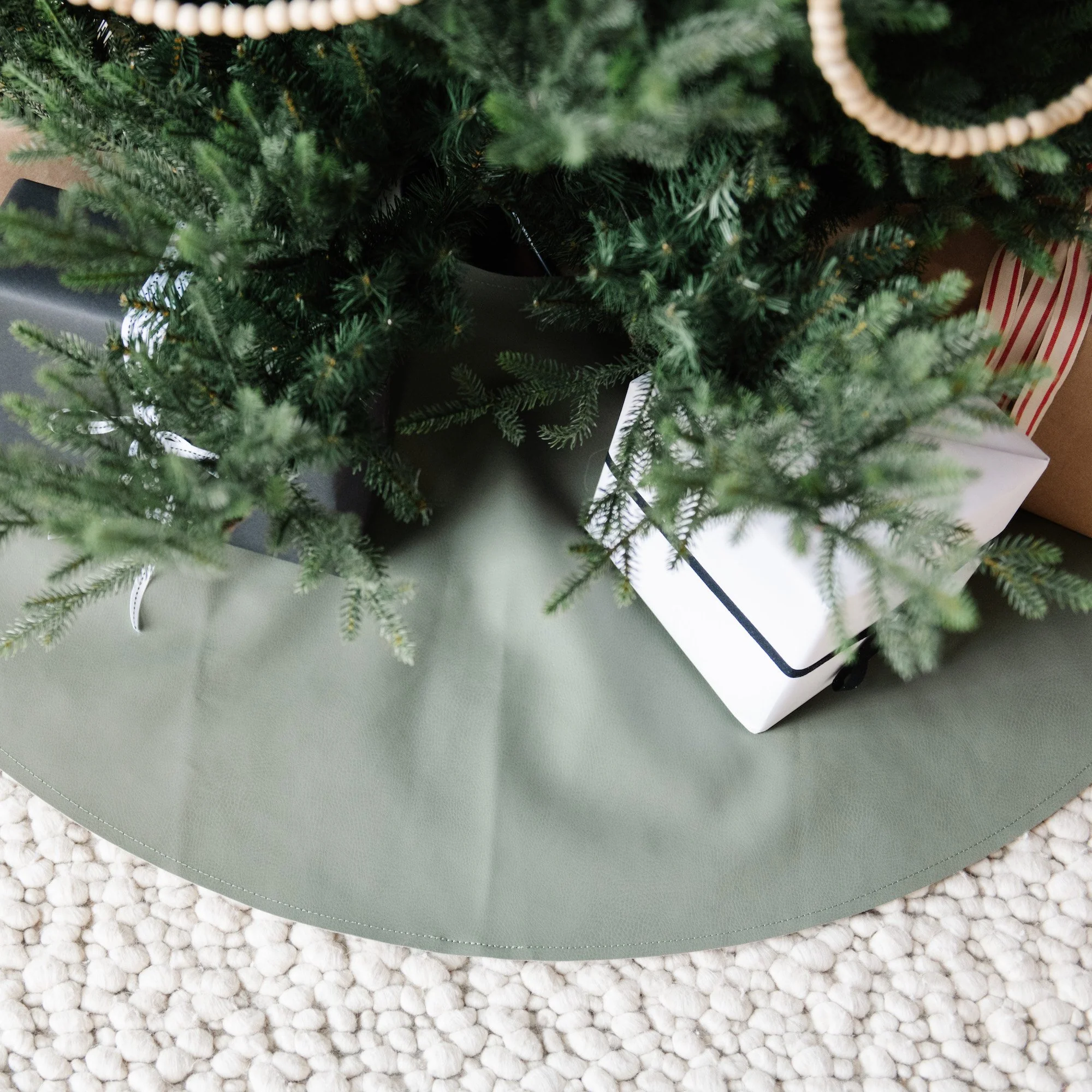 Tree Skirt - Image 25