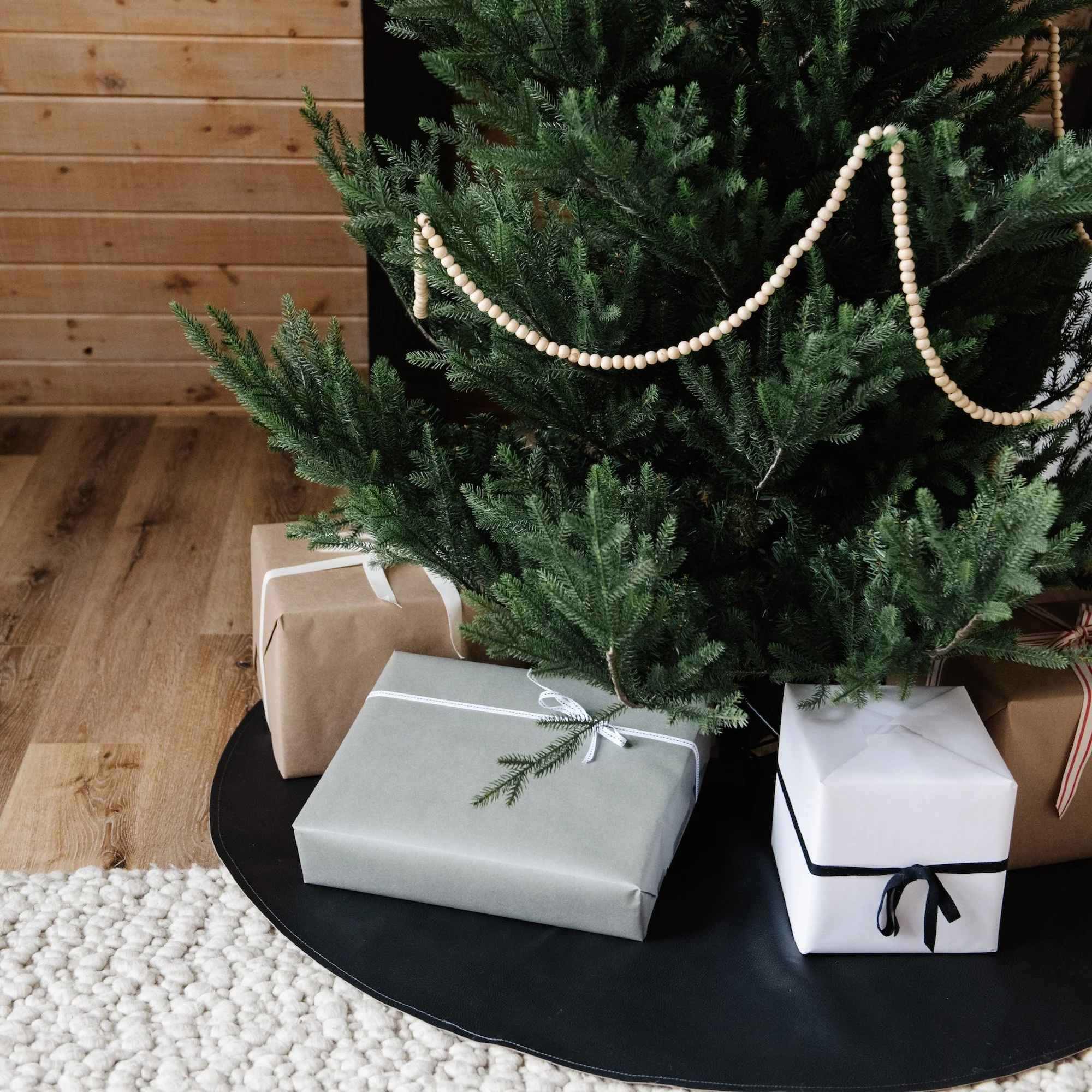 Tree Skirt - Image 29
