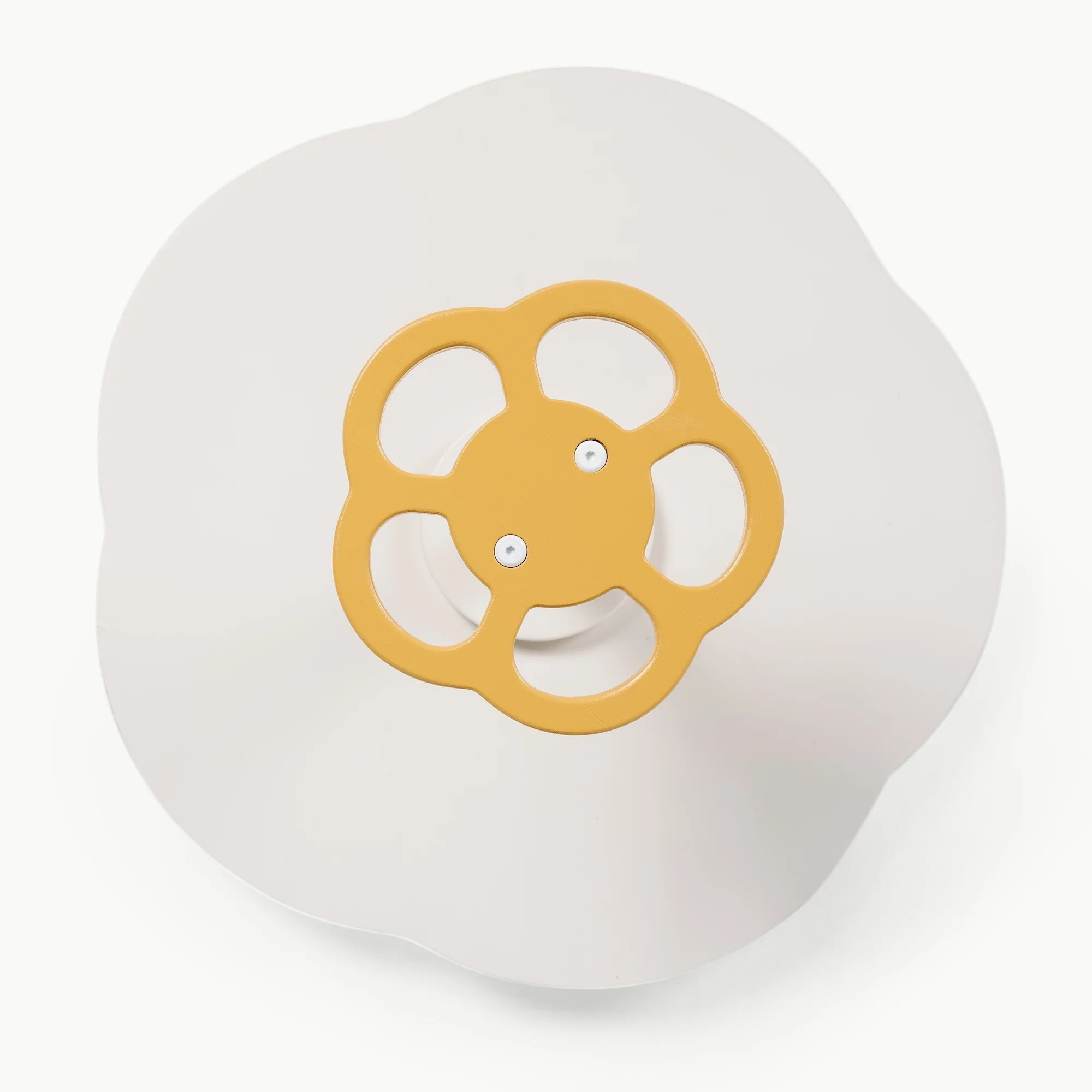 Sit + Spin - Image 10
